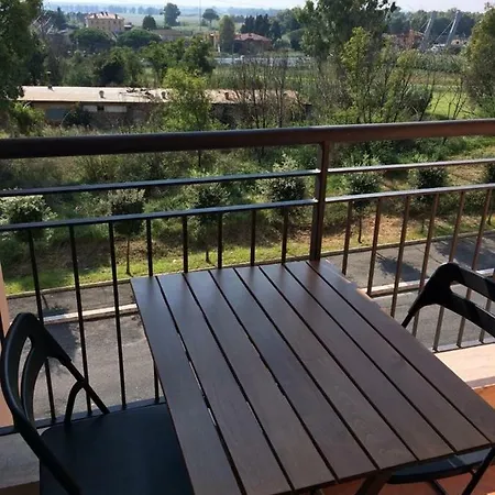 Apartment House Fiumicino Roma *